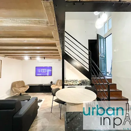 09 - Stylish Duplex Champs-elysees Appartement *