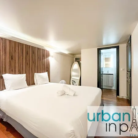 09 - Stylish Duplex Champs-elysees