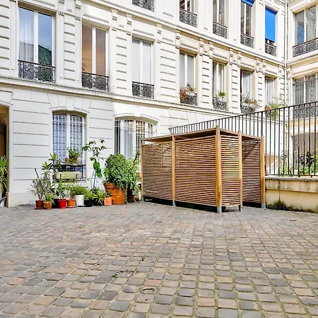 09 - Stylish Duplex Champs-elysees Apartamento París